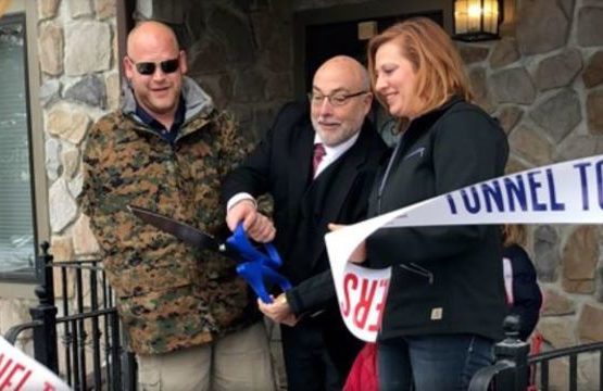 Purple Heart recipient receives mortgage-free "smart home" from veterans' foundation